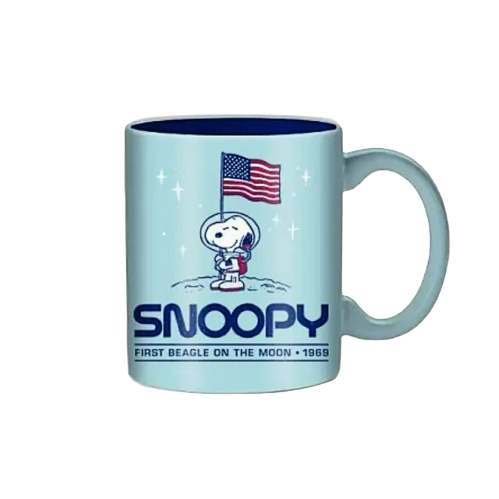 Space Snoopy First Beagle 20 oz Mug